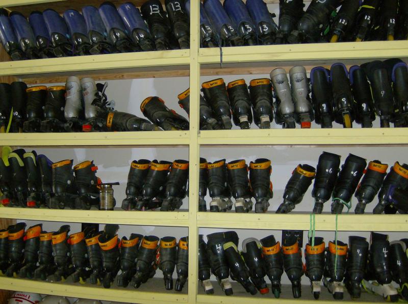 75++ pairs of roller blades sizes 1-15